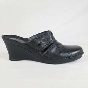 Clarks Artisan Shiba Slip On Mules 8 Dark Gray